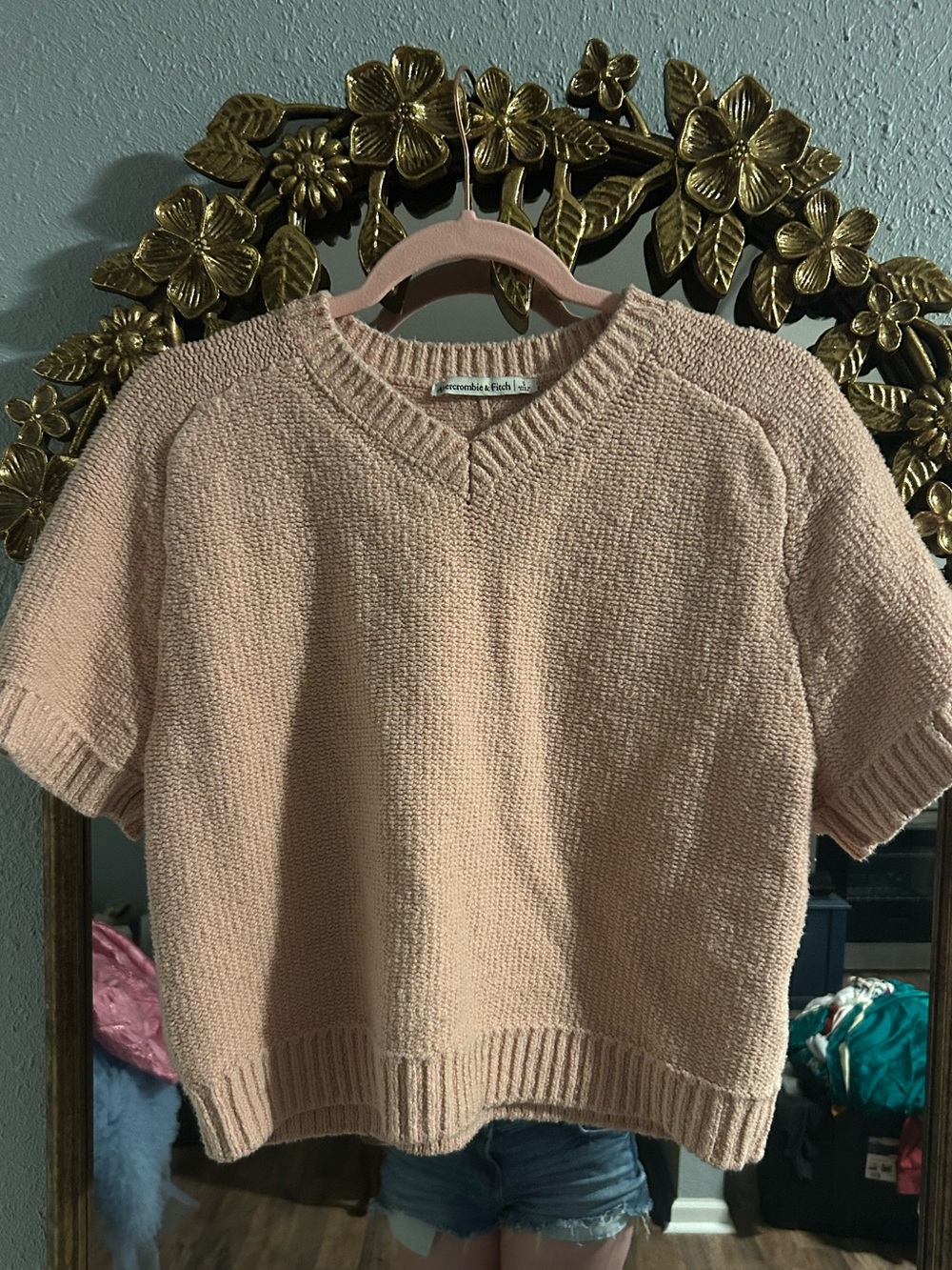 Abercrombie Women's V-Neck Sweater Tee in Pink